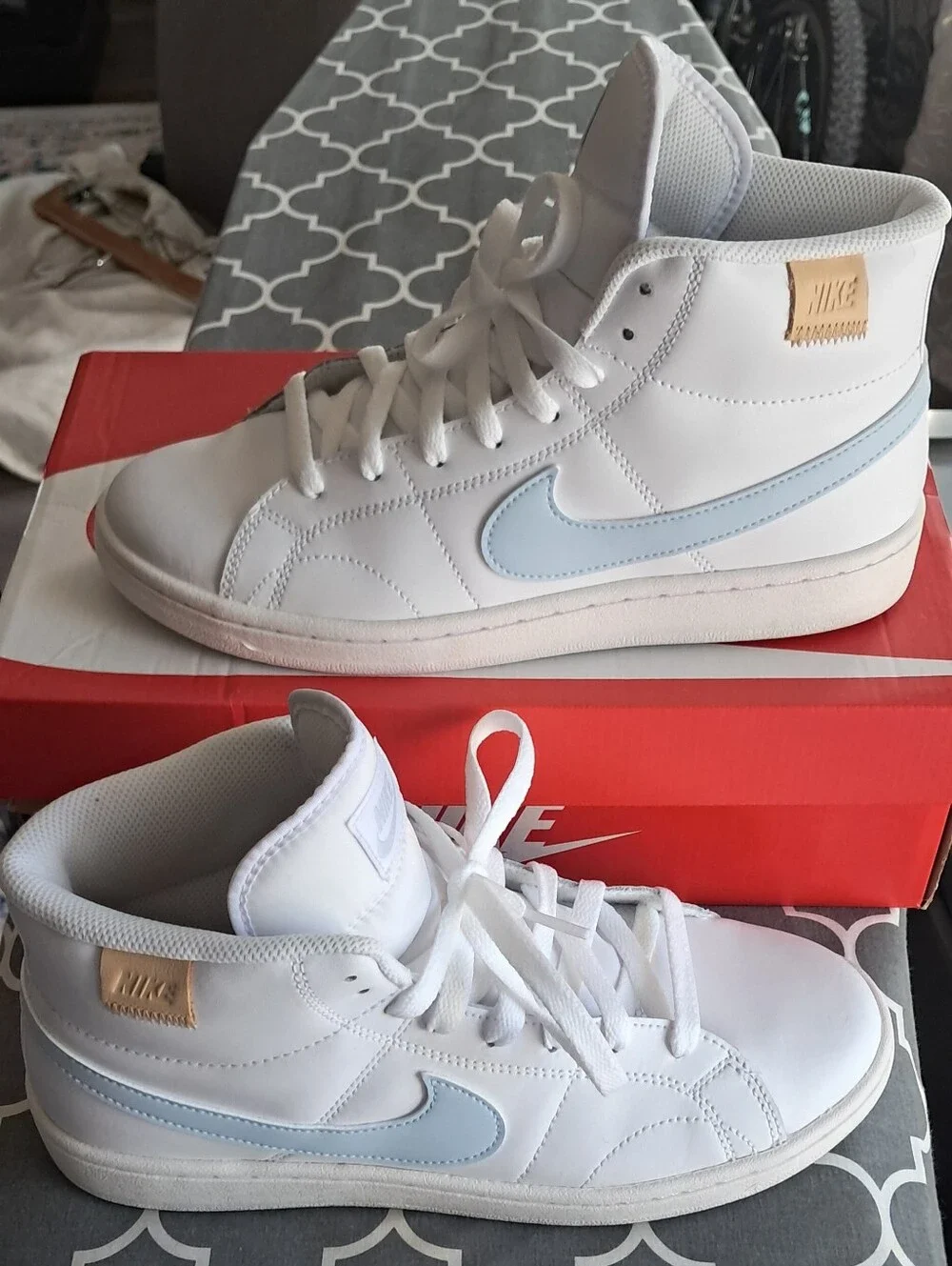 Nike Court Royale Mid 2 Women's Size 9.5